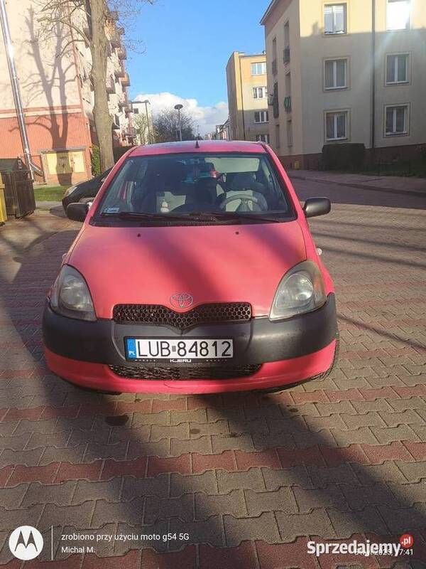 Czerwony Używany 2002 Toyota Yaris | 2150 zł (Dobra cena) - Obraz 1/4