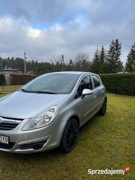 Srebrny Używany 2007 Opel Corsa Hatchback | 8500 zł (Uczciwa cena) - Obraz 1/4