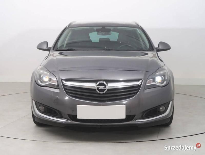 Szary Używany 2015 Opel Insignia Kombi | 31 499 zł (Uczciwa cena) - Obraz 1/4
