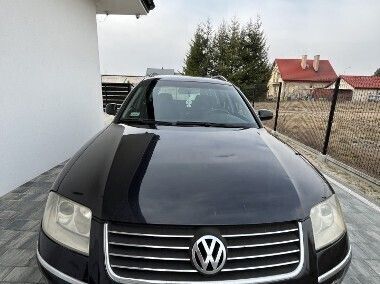Czarny Używany 2004 VW Passat Highline Kombi | 6900 zł (Uczciwa cena) - Obraz 1/4