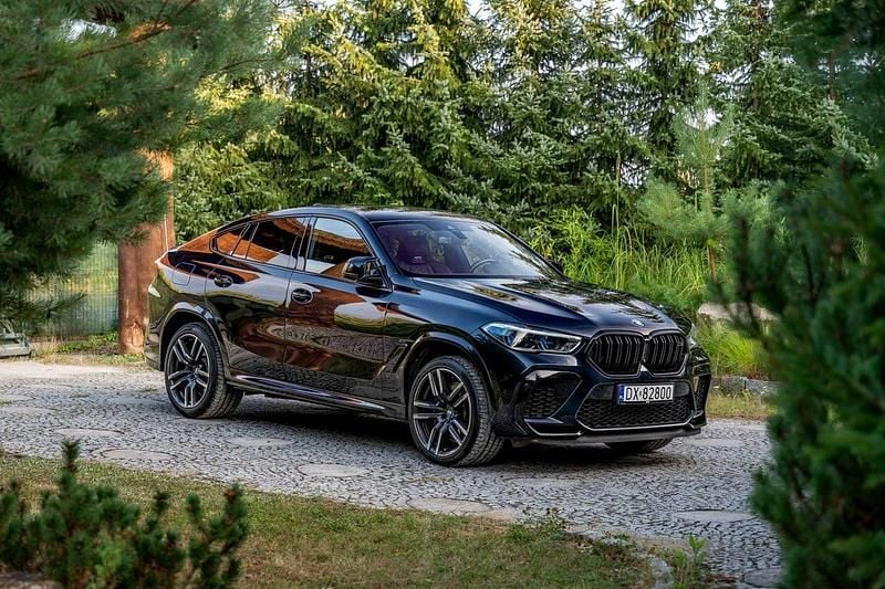 Niebieski ciemny (metalik) Używany 2021 BMW X6 M M Performance SUV | 449 777 zł - Obraz 1/4