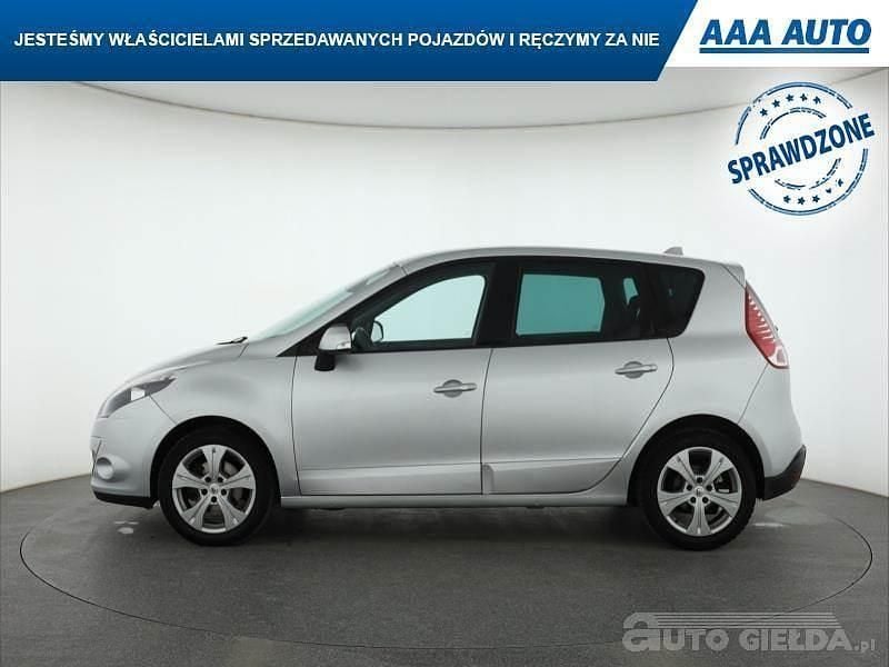 Używany Renault Scénic III 2010 Srebrny Minivan