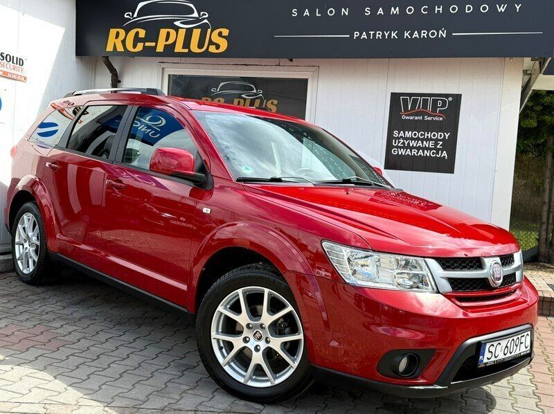 Bordowy (metalik) Używany 2012 Fiat Freemont SUV | 35 900 zł (Uczciwa cena) - Obraz 1/4