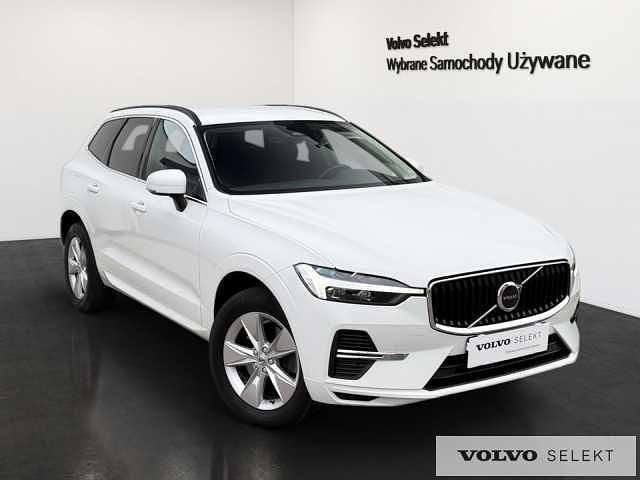 Używany Volvo XC60 197 KM (144 kW) 2022 Biały SUV