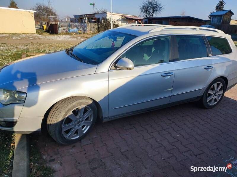 Używany VW Passat 2006 Srebrny Sedan/Limuzyna