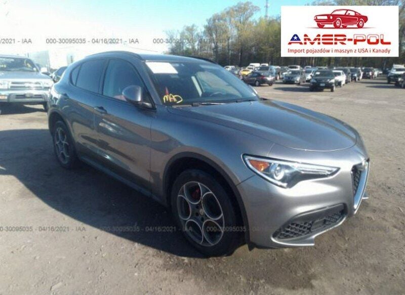 Szary Używany 2018 Alfa Romeo Stelvio SUV | 100 000 zł - Obraz 1/4