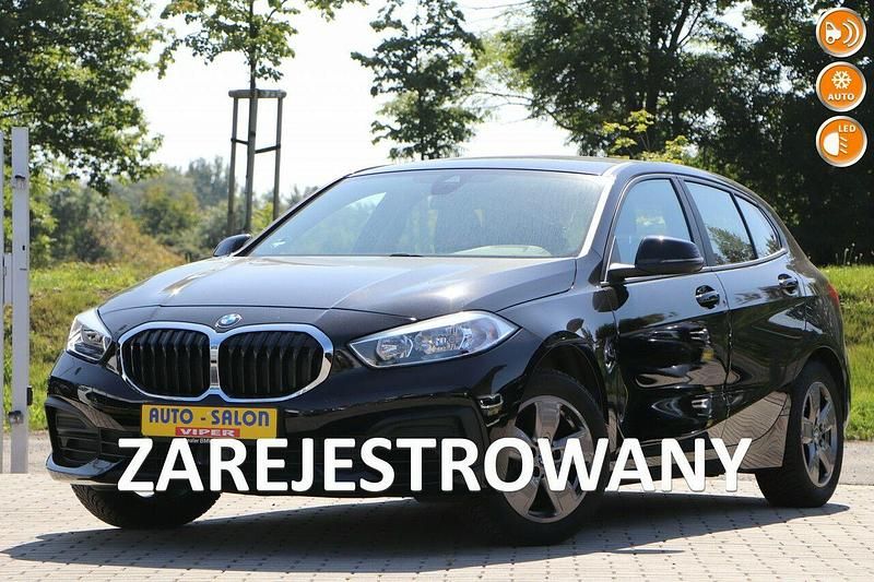 Czarny Używany 2019 BMW 118 Hatchback | 69 900 zł (Super Cena) - Obraz 1/4