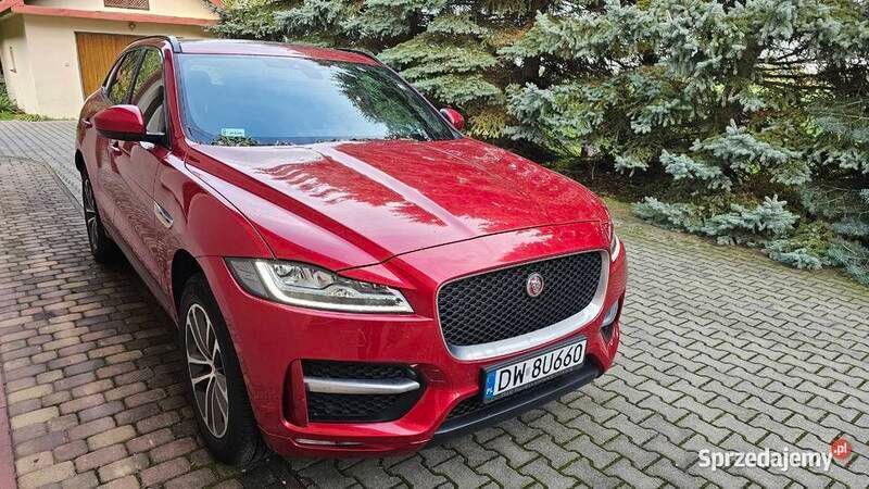 Czerwony Używany 2017 Jaguar F-Pace R-Sport SUV | 89 000 zł (Drogi) - Obraz 1/4