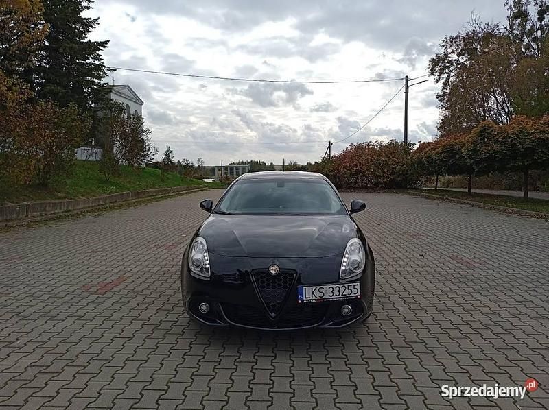 Czarny Używany 2015 Alfa Romeo Giulietta Hatchback | 33 000 zł (Uczciwa cena) - Obraz 1/4
