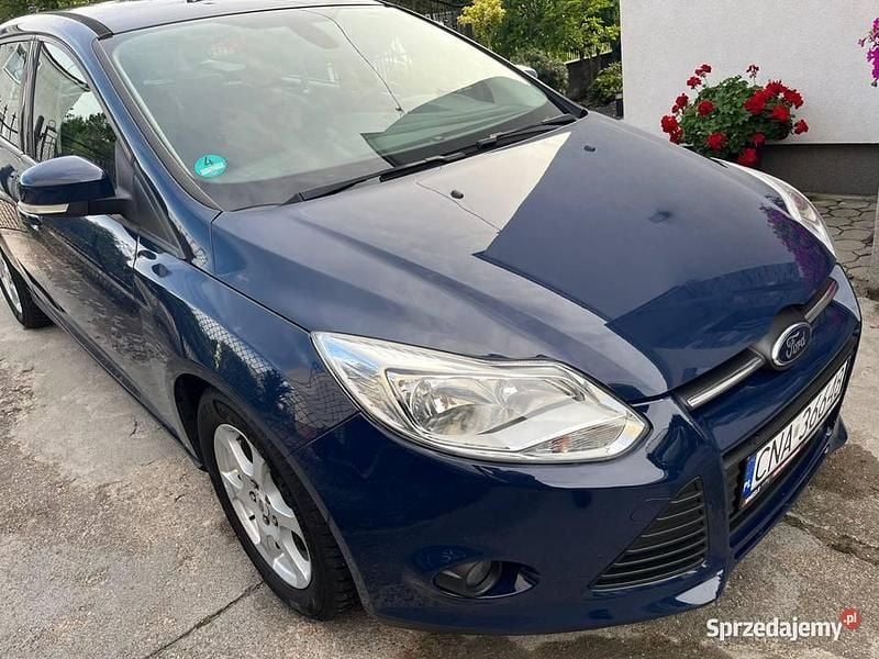 Granatowy Używany 2013 Ford Focus Kombi | 19 900 zł (Uczciwa cena) - Obraz 1/4