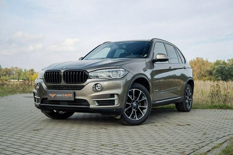 Brązowy (metalik) Używany 2017 BMW X5 Comfort Edition SUV | 81 900 zł - Obraz 1/4