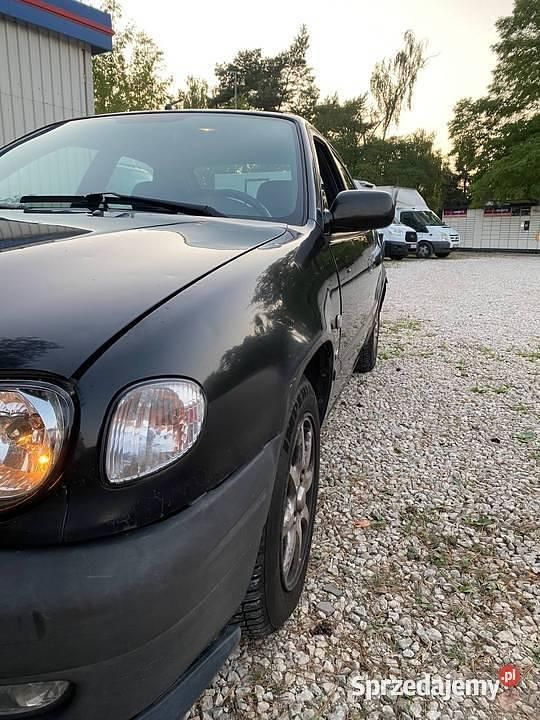 Czarny Używany 2001 Toyota Corolla Hatchback | 8500 zł - Obraz 1/4