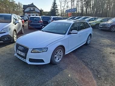 Używany Audi A4 136 KM (100 kW) 2011 Biały Kombi