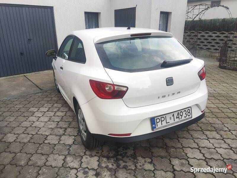 Biały Używany 2011 Seat Ibiza | 15 000 zł (Uczciwa cena) - Obraz 1/4