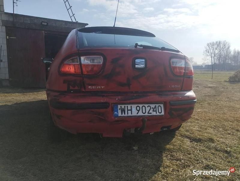 Używany Seat Leon 2002 Srebrny Hatchback
