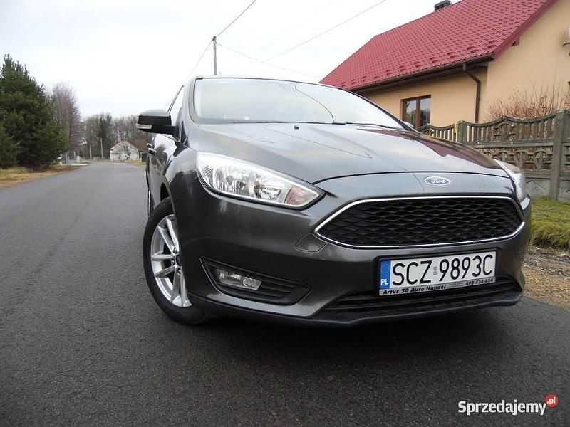 Szary Używany 2017 Ford Focus Kombi | 28 999 zł - Obraz 1/4
