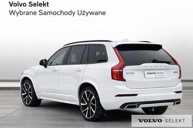 Używany Volvo XC90 239 KM (175 kW) 2020 Niebieski SUV