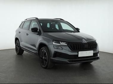 Szary Nowe 2024 Skoda Karoq SUV | 139 999 zł (Uczciwa cena) - Obraz 1/4