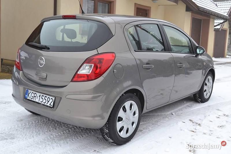 Używany Opel Corsa 2011 Beżowy Hatchback