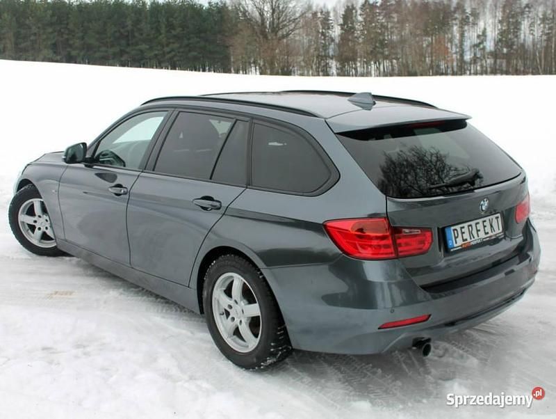 Używany BMW 318 Sport Line 143 KM (105 kW) 2014 Szary Sedan/Limuzyna