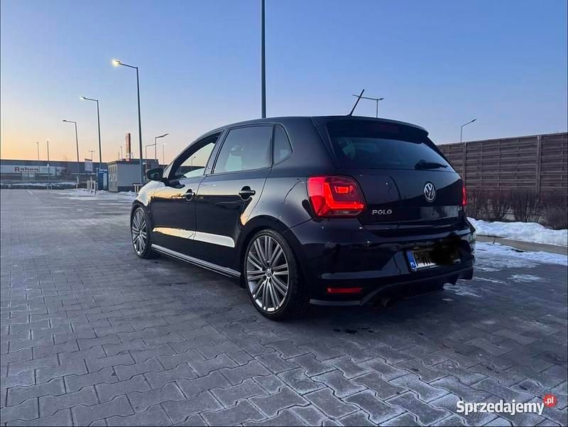 Używany VW Polo 2016 Czarny Hatchback