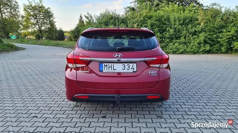 Używany Hyundai i40 2012 Czerwony Kombi