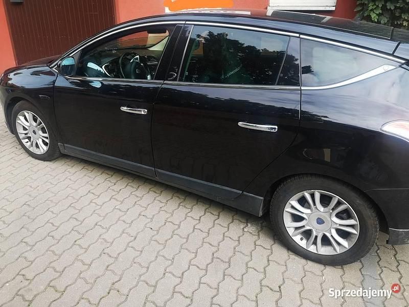 Używany 2009 Lancia Delta Hatchback | 15 800 zł (Uczciwa cena) - Obraz 1/3