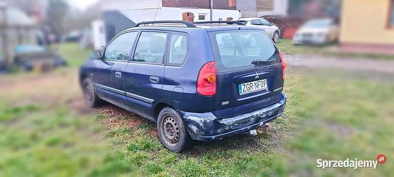 Używany Mitsubishi Space Star 2003 Sedan/Limuzyna