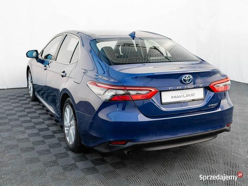 Używany Toyota Camry Comfort 178 KM (130 kW) 2022 Niebieski (metalik) Sedan/Limuzyna