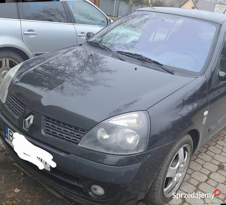 Używany Renault Clio II 2003 Czarny Sedan/Limuzyna