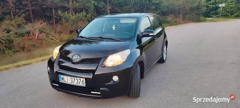 Czarny Używany 2009 Toyota Urban Cruiser SUV | 20 900 zł - Obraz 1/4