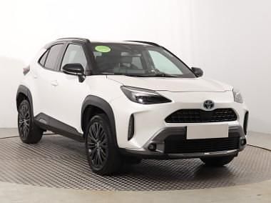 Biały Używany 2023 Toyota Yaris Cross SUV | 109 999 zł (Dość drogi) - Obraz 1/4