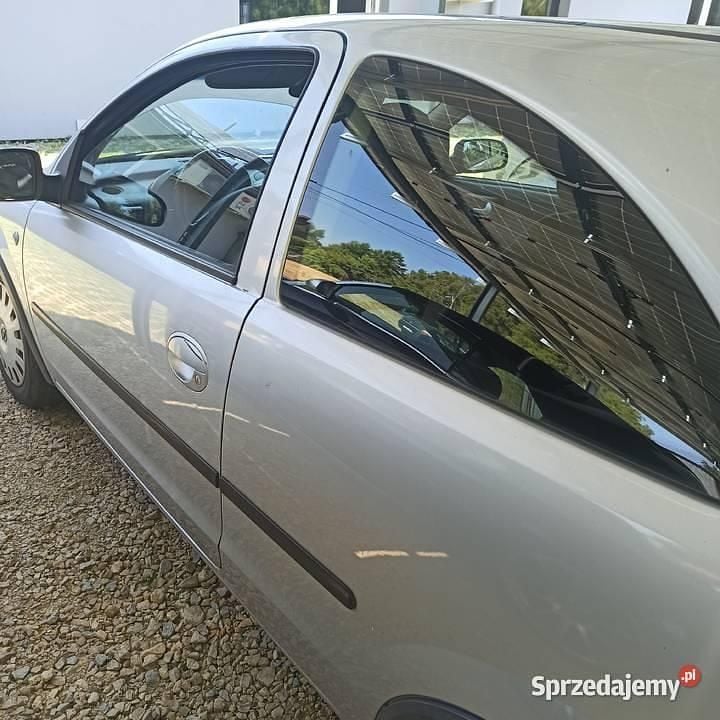 Używany Opel Corsa 2004 Hatchback