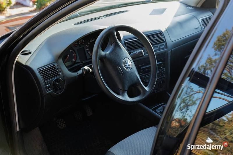 Używany VW Golf IV 75 KM (55 kW) 2003