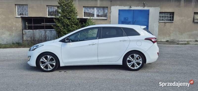 Biały Używany 2014 Hyundai i30 Kombi | 28 900 zł (Uczciwa cena) - Obraz 1/4