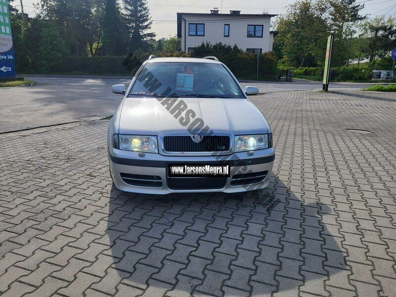 Srebrny Używany 2004 Skoda Octavia Kombi | 15 000 zł - Obraz 1/4