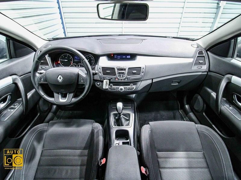 Używany Renault Laguna Coupé 150 KM (110 kW) 2010 Czarny (metalik) Coupe