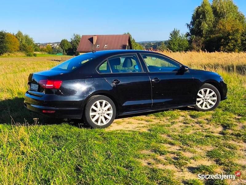Używany VW Jetta 2015 Czarny Sedan/Limuzyna