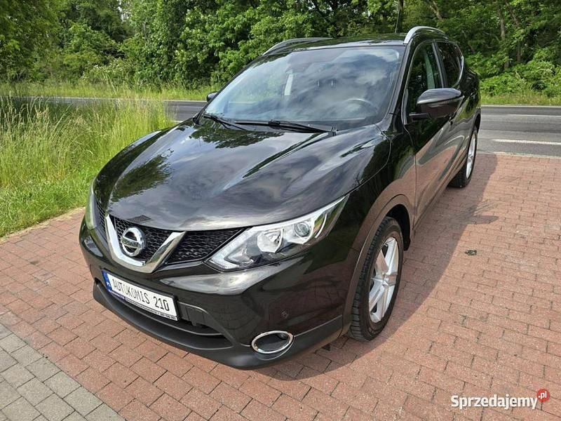 Czarny Używany 2015 Nissan Qashqai SUV | 49 900 zł (Dość drogi) - Obraz 1/4
