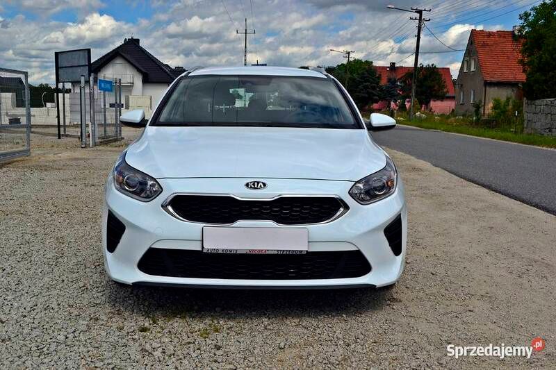 Biały Używany 2020 Kia Ceed Kombi | 39 999 zł (Dobra cena) - Obraz 1/4