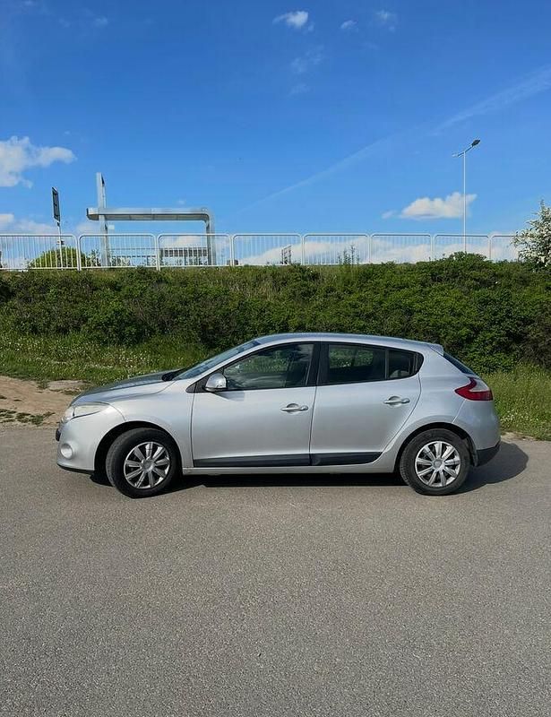 Używany Renault Mégane III 2010 Srebrny Hatchback