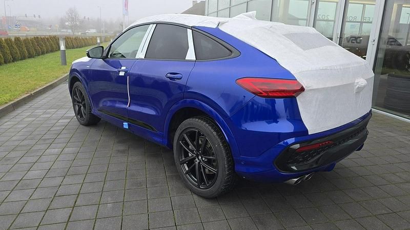 Nowe Audi Q5 Sportback 204 KM (150 kW) 2025 Niebieski (metalik) SUV