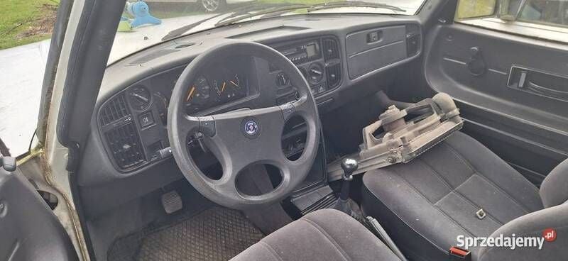 Używany Saab 900 93 KM (68 kW) 1994 Hatchback