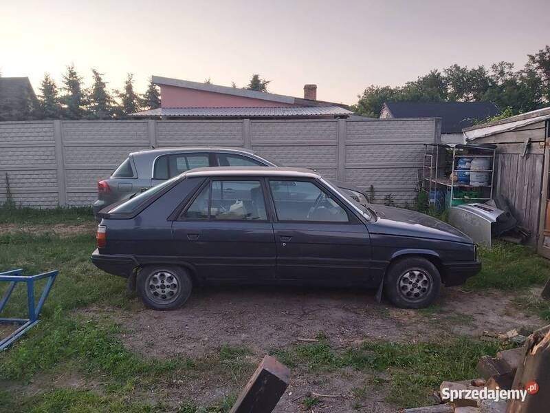 Używany 1984 Renault R11 Sedan/Limuzyna | 3800 zł - Obraz 1/2