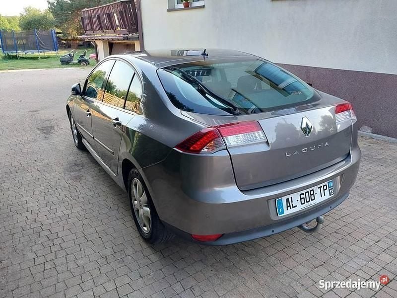 Używany Renault Laguna III 110 KM (80 kW) 2010 Szary Hatchback