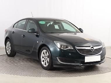 Używany Opel Insignia 140 KM (102 kW) 2015 Zielony Hatchback