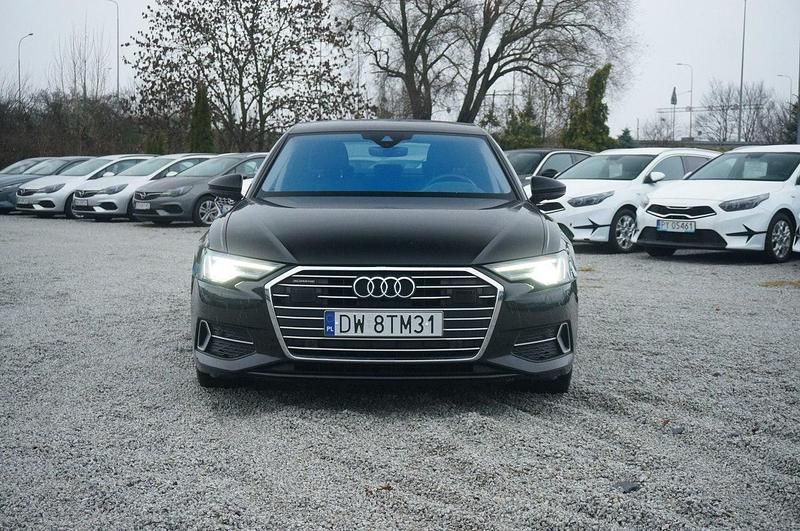 Używany Audi A6 204 KM (150 kW) 2022 Czarny (metalik) Sedan/Limuzyna