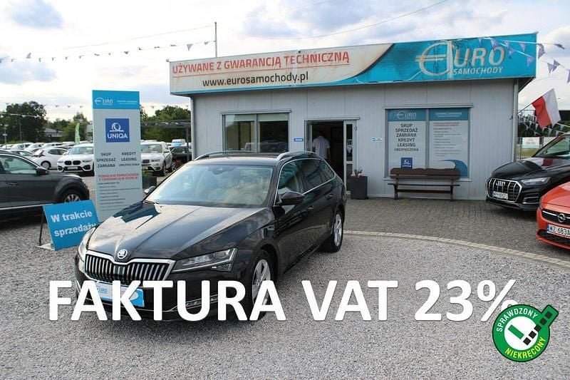 Czarny (metalik) Używany 2019 Skoda Superb Kombi | 76 341 zł (Dobra cena) - Obraz 1/4