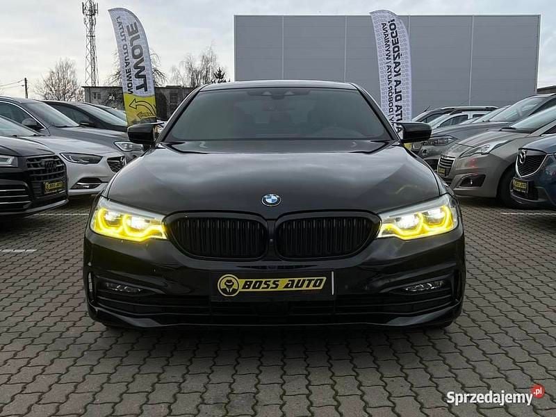 Czarny Używany 2018 BMW 530 Sedan/Limuzyna | 129 000 zł (Drogi) - Obraz 1/4