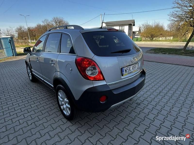 Srebrny Używany 2009 Opel Antara SUV | 18 900 zł - Obraz 1/4